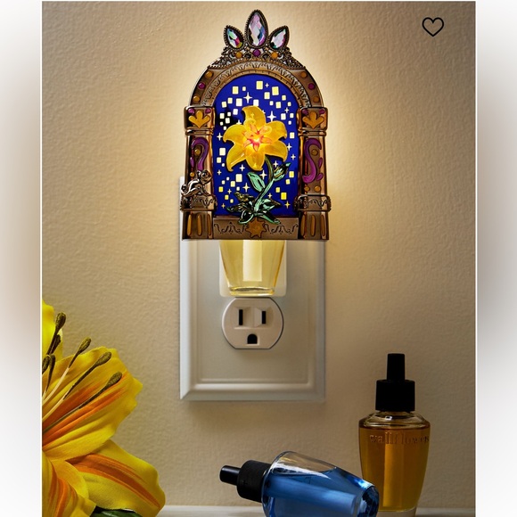 Rapunzel Nightlight Wallflower Plug NWT - Picture 3 of 4